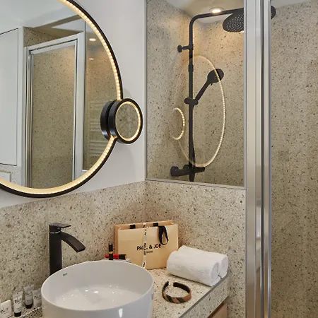 Pepper & Paper Aparthotel 4*