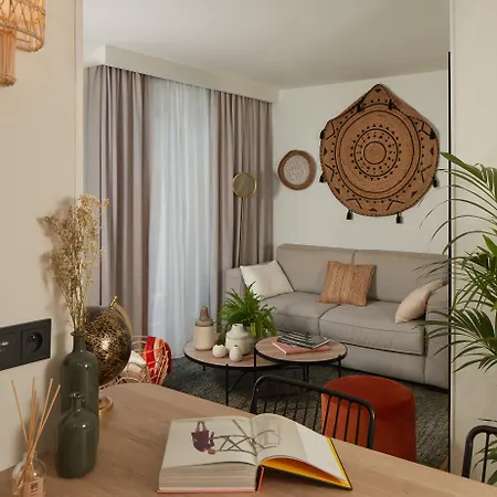 Pepper & Paper Aparthotel 4*