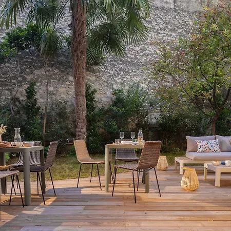 Pepper & Paper Aparthotel 4*