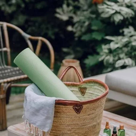 מלון דירות Pepper & Paper 4*