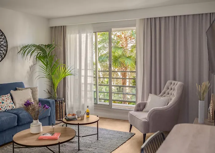 Pepper & Paper Aparthotel